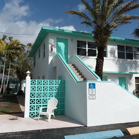 Swashbuckler Motel Treasure Island Bagian luar foto